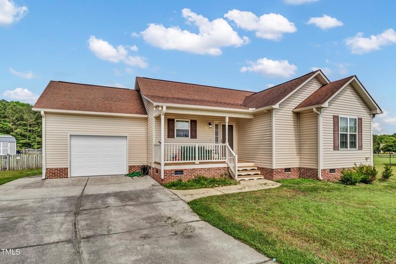77 Burke Ct, Smithfield, NC 27577