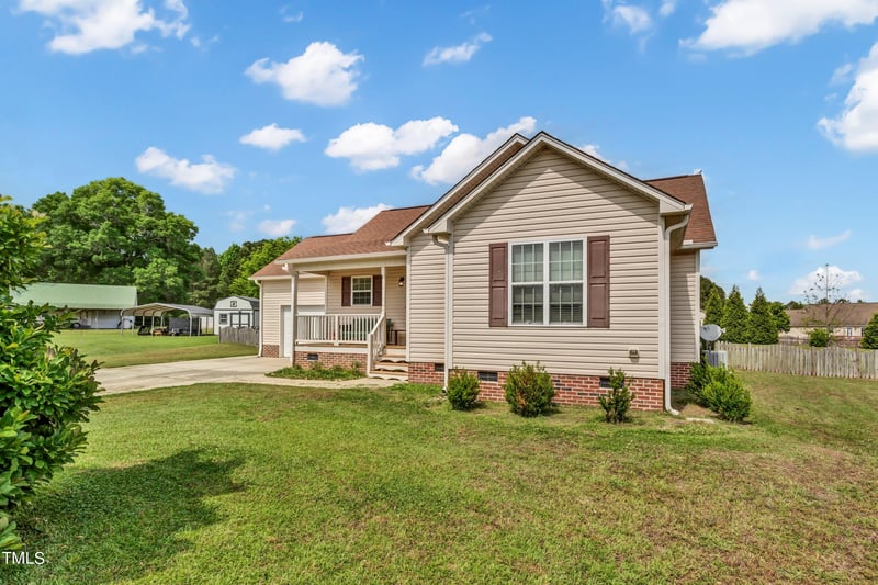 77 Burke Ct, Smithfield, NC 27577