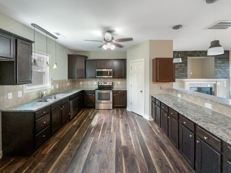 77 Carson Dr, Garner, NC 27529