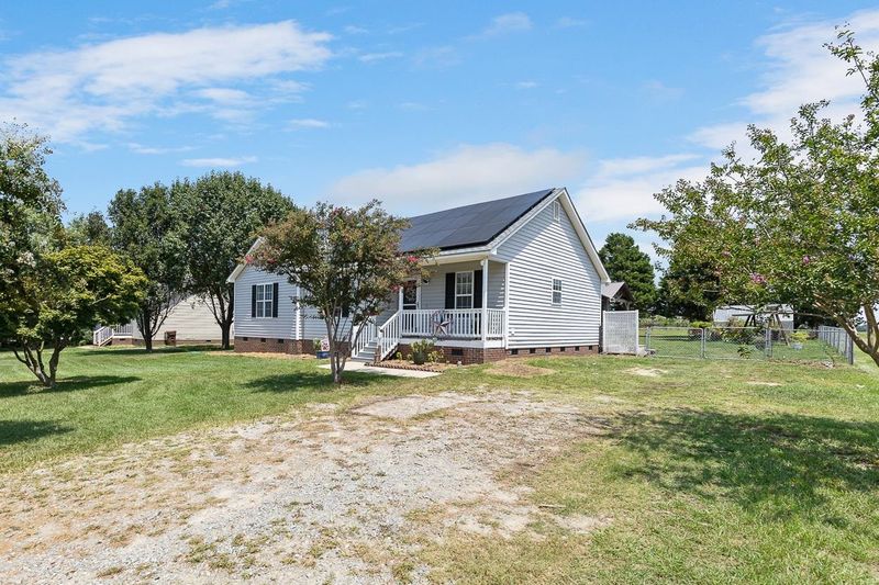 77 Critcher Farm Ln, Benson, NC 27504