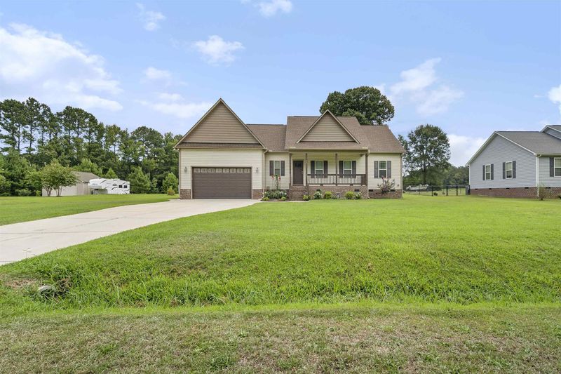 77 Denvale Dr, Selma, NC 27576