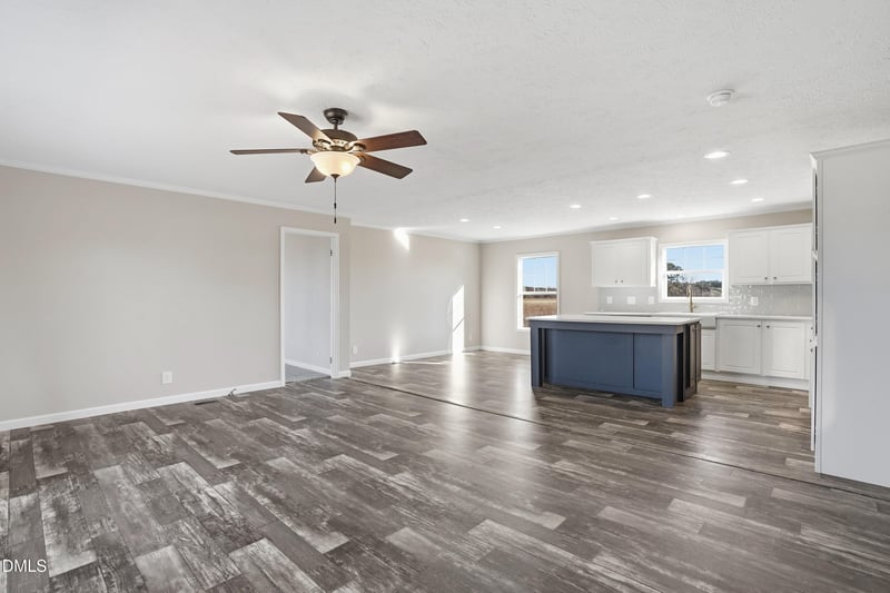 77 Greenview Ct, Dunn, NC 28334