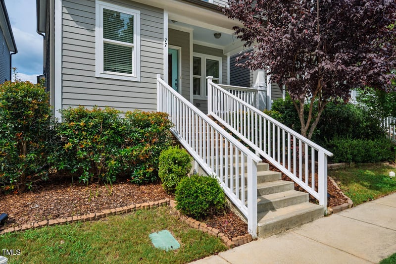 77 Hawk Point Rd, Chapel Hill, NC 27516