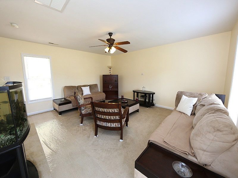 77 Nancy Ct, Clayton, NC 27520
