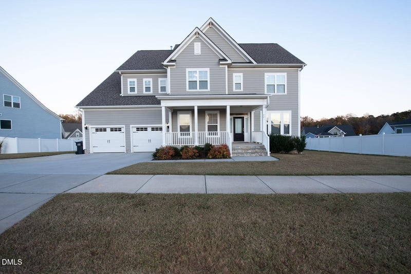 77 Ravensworth Dr, Garner, NC 27529