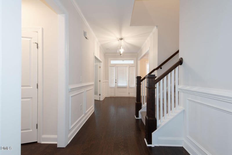 77 Ravensworth Dr, Garner, NC 27529