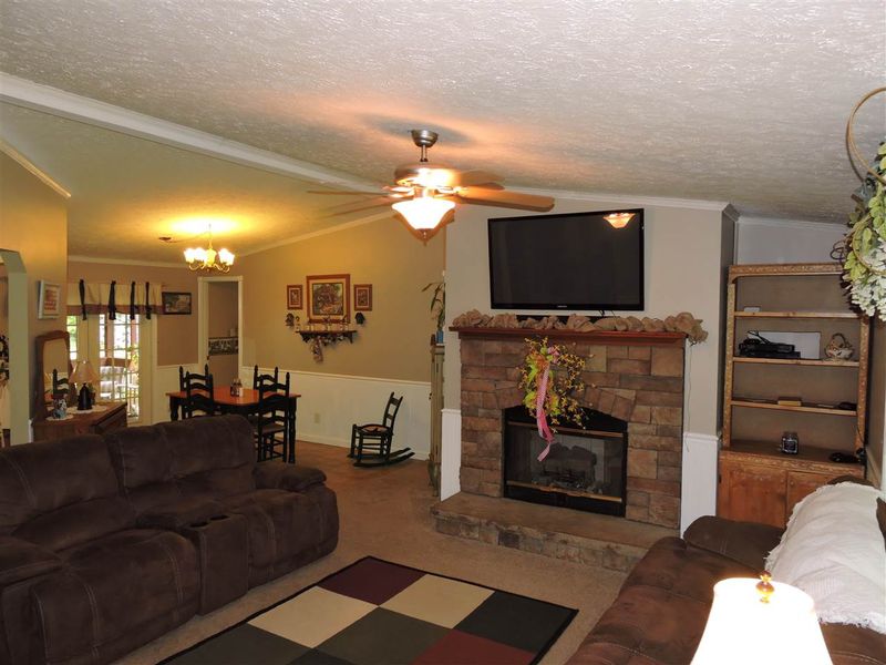 77 Smith Hill Ln, Roxboro, NC 27574