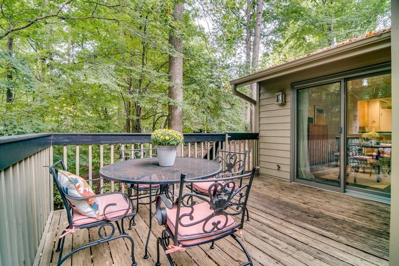 77 Stoneridge Rd, Durham, NC 27705