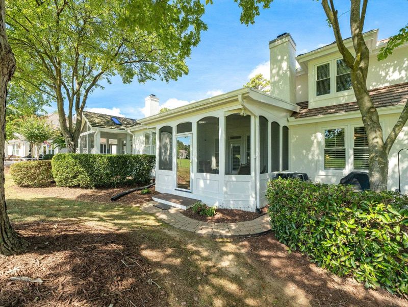 770 Crabtree Crossing Pw, Cary, NC 27513