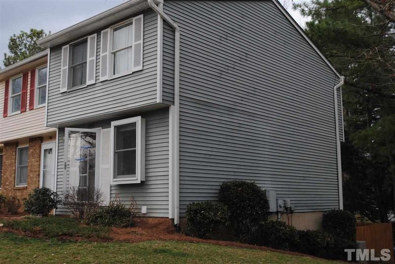 7700 Ohmann Ct, Raleigh, NC 27615
