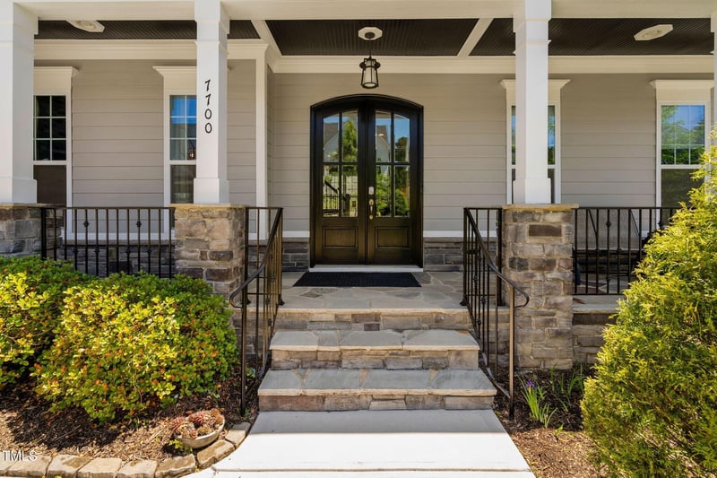 7700 Stonehenge Farm Ln, Raleigh, NC 27613