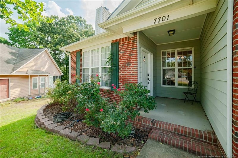 7701 Redwood Ave, Fayetteville, NC 28314