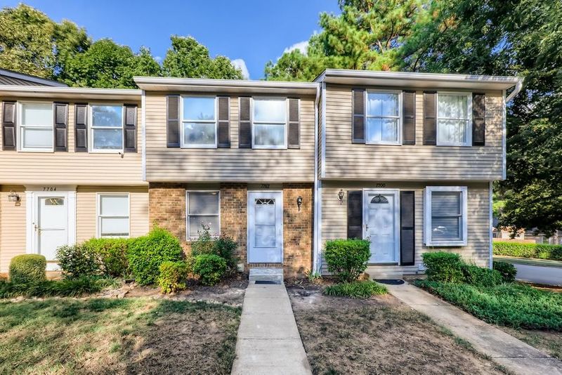 7702 Ohmann Ct, Raleigh, NC 27615
