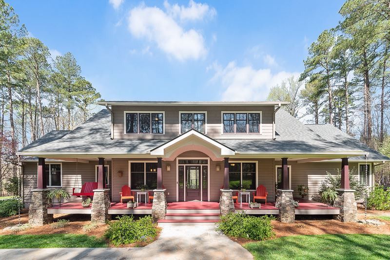 7703 Still Crossing Rd, Chapel Hill, NC 27516
