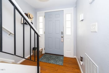 7704 Falcon Rest Cir, Raleigh, NC 27615