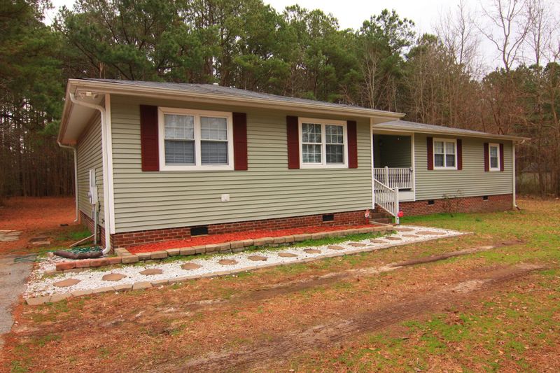 7704 Glory Rd, Wendell, NC 27591