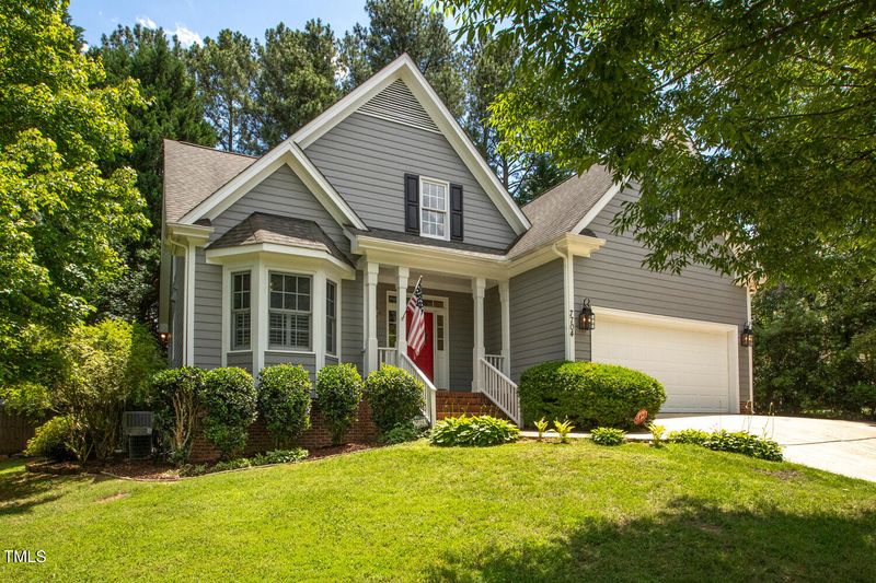 7704 Harps Mill Woods Rn, Raleigh, NC 27615