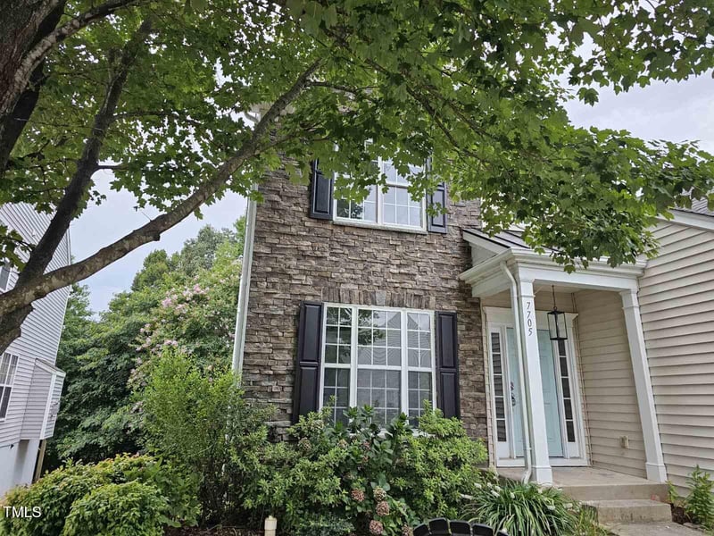7705 Jackson Dane Dr, Raleigh, NC 27613