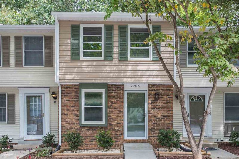 7706 Bernadette Ln, Raleigh, NC 27615