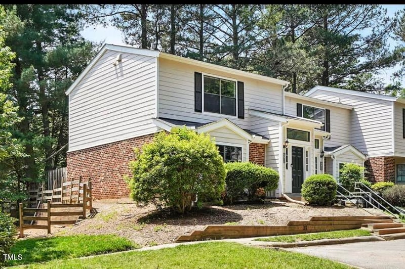 7708 Falcon Rest Cir, Raleigh, NC 27615