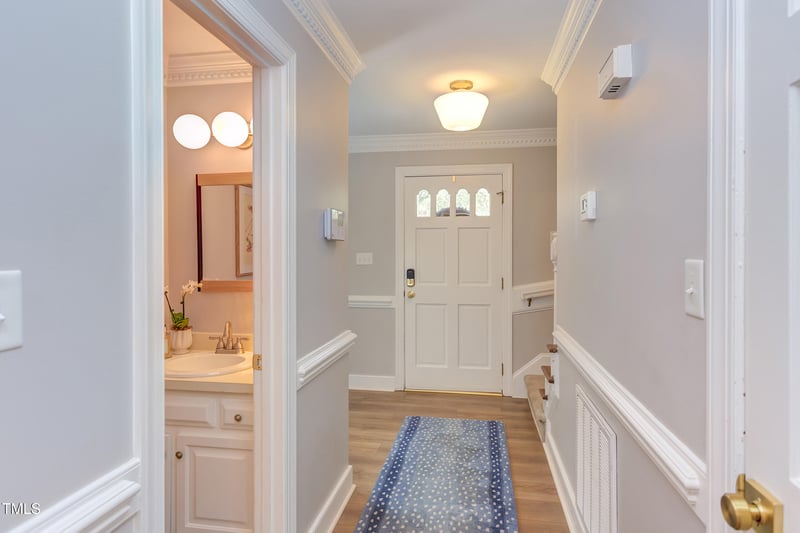 7708 Highlandview Cir, Raleigh, NC 27613