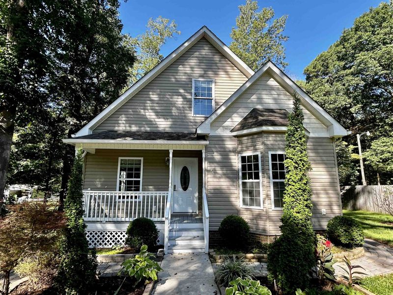 7709 Rogers Rd, Chapel Hill, NC 27516
