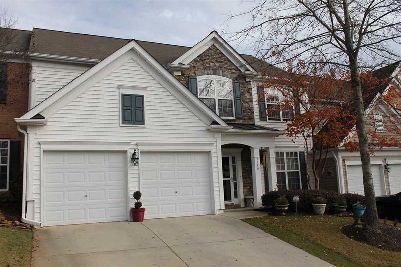 7710 Del Monte Dr, Raleigh, NC 27613