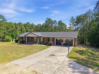 7710 Lake View St, Fayetteville, NC 28311