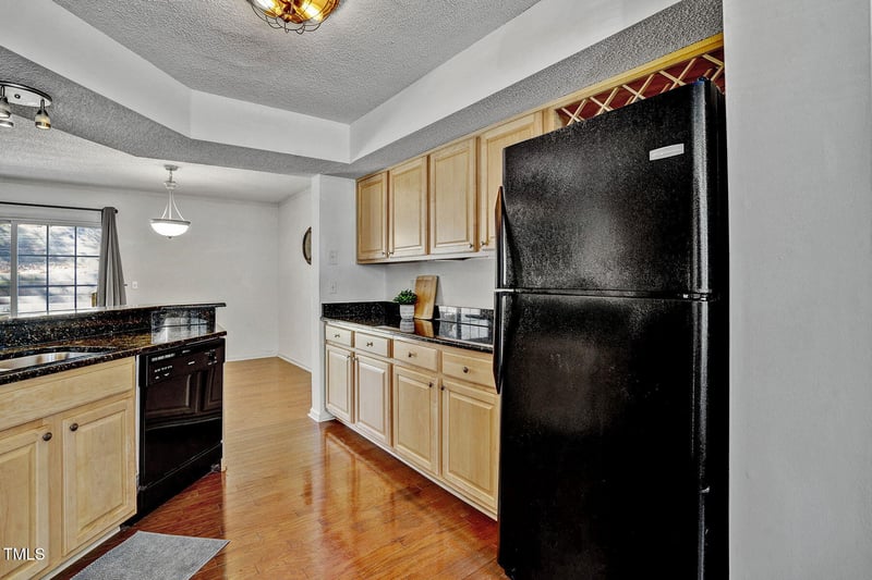 7712 Falcon Rest Cir, Raleigh, NC 27615