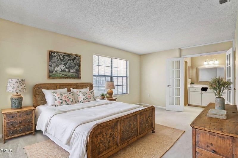 7712 Falcon Rest Cir, Raleigh, NC 27615