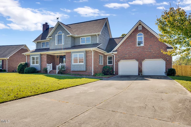 7712 Gaelic Dr, Fayetteville, NC 28306