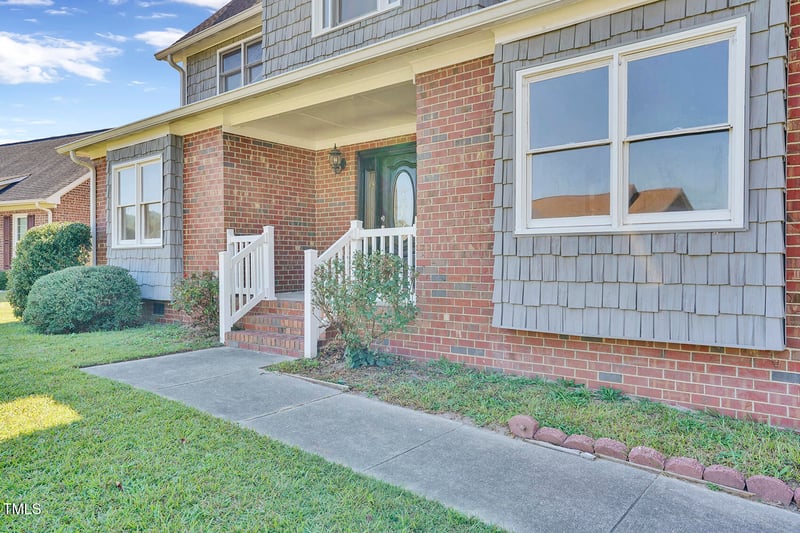 7712 Gaelic Dr, Fayetteville, NC 28306