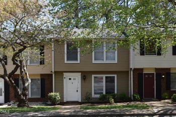 7712 Kingsberry Ct, Raleigh, NC 27615