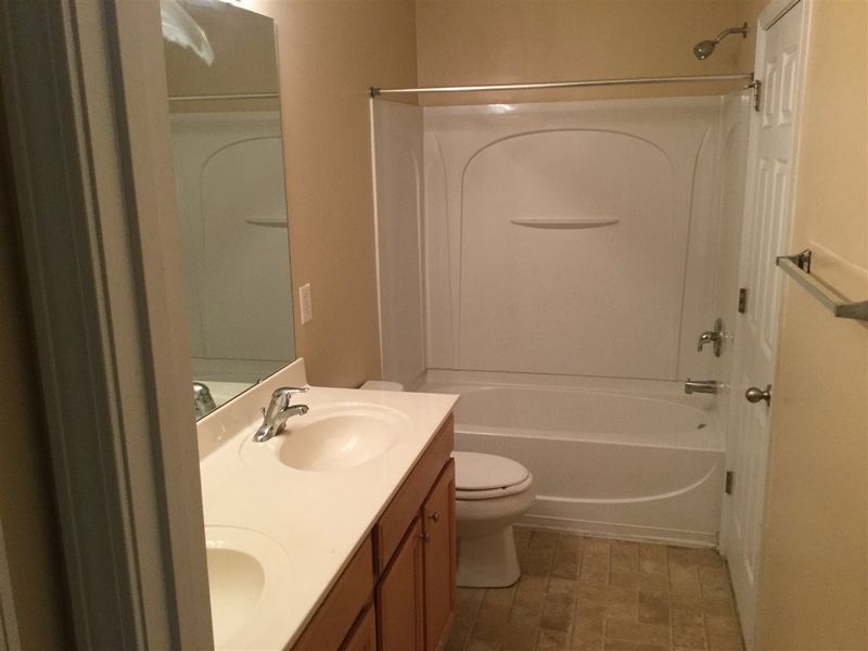 7713 River Field Dr, Raleigh, NC 27616