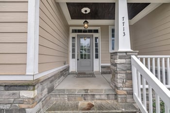 7713 Stonehenge Farm Ln, Raleigh, NC 27613