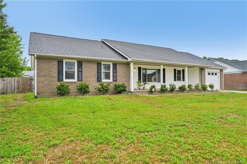 7715 All Saints Dr, Fayetteville, NC 28314
