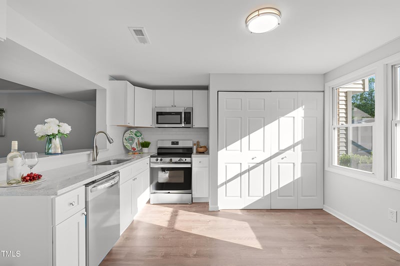 7715 Bernadette Ln, Raleigh, NC 27615