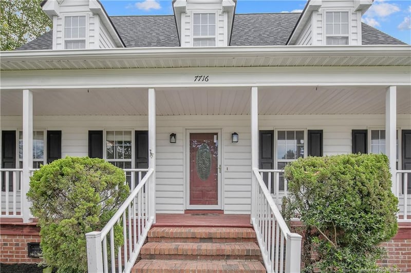7716 Dundennon Dr, Fayetteville, NC 28306