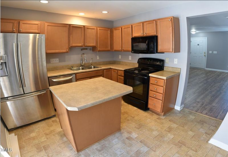 7717 River Field Dr, Raleigh, NC 27616