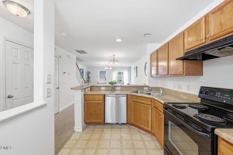 7719 Averette Field Dr, Raleigh, NC 27616