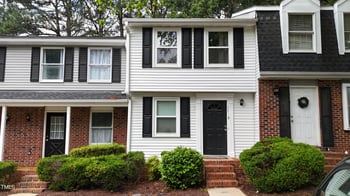 7719 Kingsberry Ct, Raleigh, NC 27615