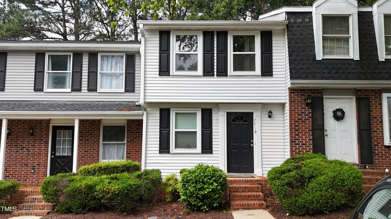7719 Kingsberry Ct, Raleigh, NC 27615