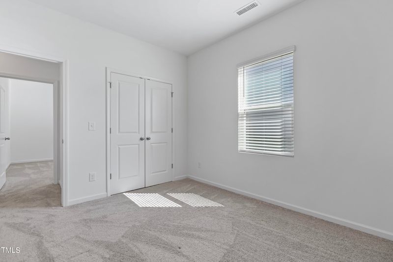 772 Mirror Pond Rd Dr, Zebulon, NC 27597