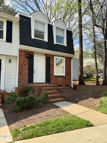 7721 Kingsberry Ct, Raleigh, NC 27615