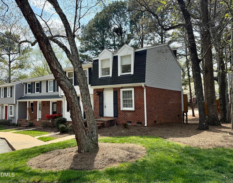 7721 Kingsberry Ct, Raleigh, NC 27615