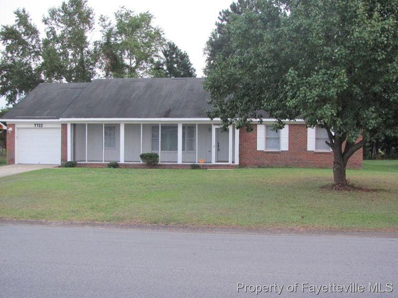 7722 S Shield Dr, Fayetteville, NC 28314