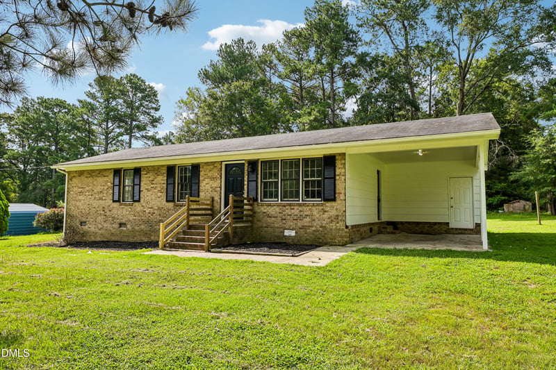 7724 Roberts Rd, Wendell, NC 27591