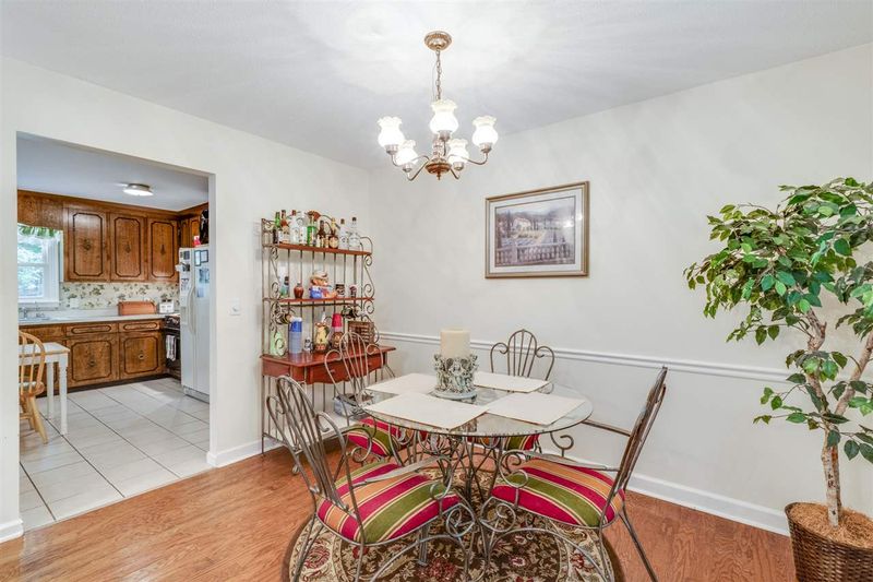 7725 Brookdale Dr, Raleigh, NC 27616