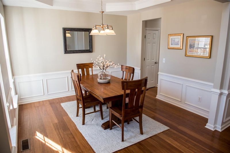 7725 Jackson Dane Dr, Raleigh, NC 27613