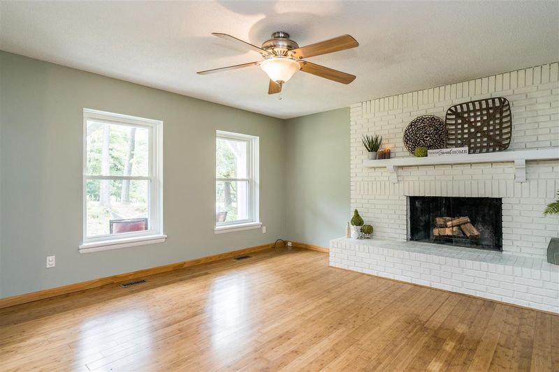 7725 Wakebrook Dr, Raleigh, NC 27616